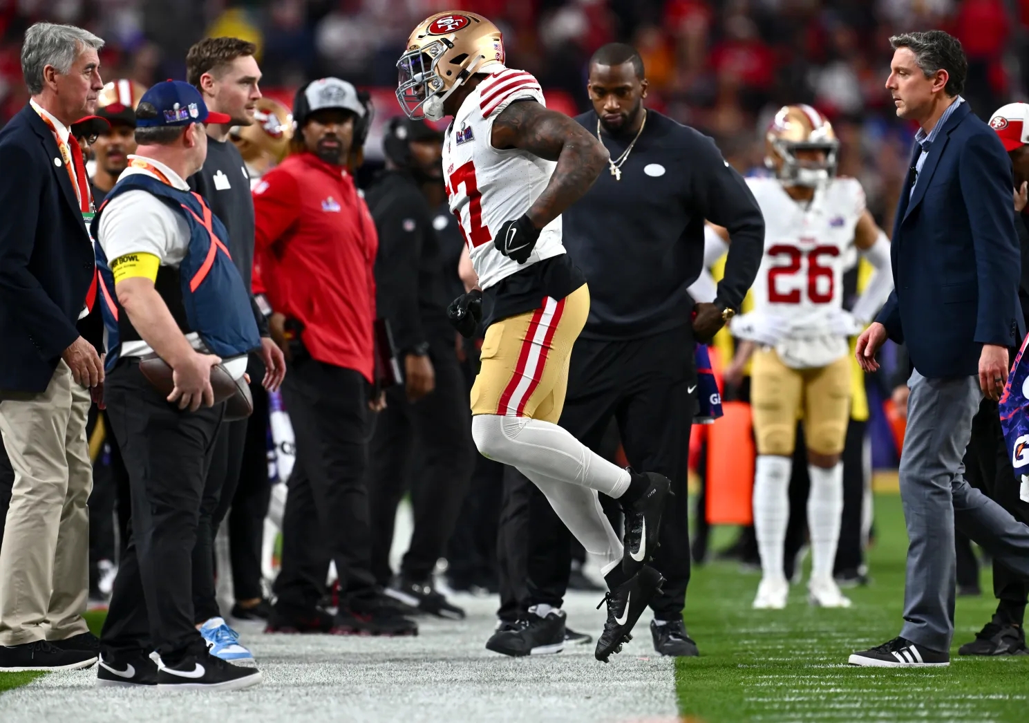 Dre Greenlaw suffered freak torn Achilles during Super Bowl, 49ers confirm